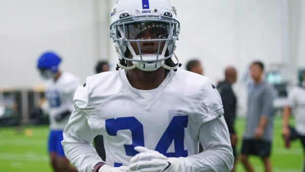 Indianapolis Colts cornerback Chris Lammons (34) makes his way to group drills Friday, July 28, 2023, during an indoor practice at Grand Park Sports Campus in Westfield, Indiana.